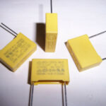 CAPACITOR 100nF/275V