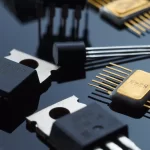 LOW POWER MONOSTABLE / ASTABLE MULTIVIBRATOR