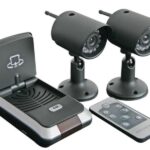 OUTDOOR WIRELESS COLOUR DAY/NIGHT CAMERA KIT WITH 2 CAMERAS