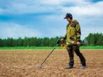 Metal detector, waterproof search coil 24 cm, LCD display, search depth 25 cm