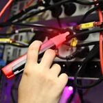 Non-contact voltage detector up to 1000 V, pen-style, with LED light and buzzer